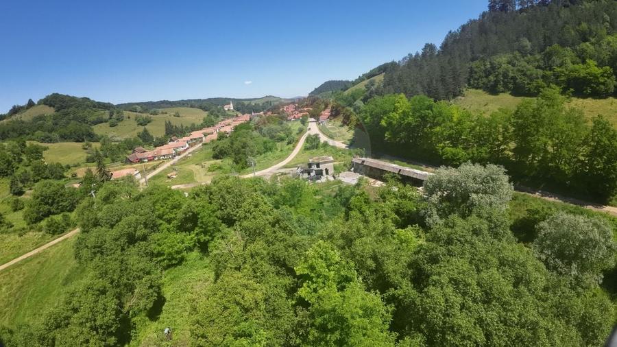 Teren Construcții intravilan de 3312 mp, în Criș