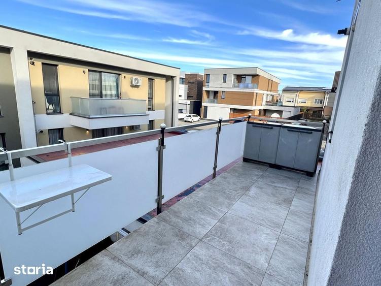 Apartament cu 3 camere semidecomandat în Est
