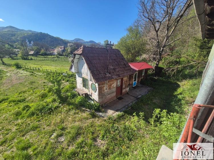 Casă individuală cu 3 camere cu Teren 2834 Mp în Ocoliș
