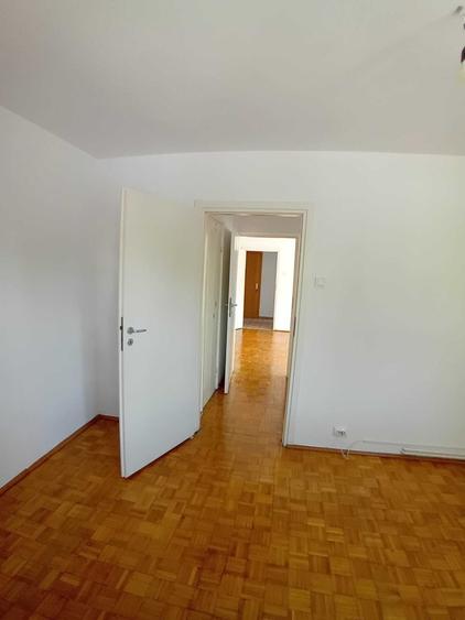 Apartament cu 2 camere semidecomandat în Județean