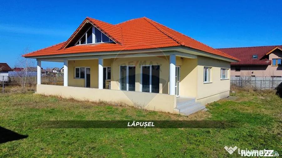 Casă cu 4 camere cu Teren 715 Mp în Lăpuș