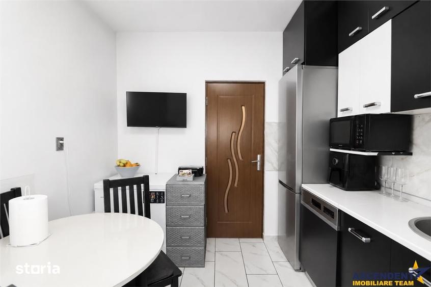 Apartament cu 2 camere decomandat în Tractorul — fotografia 3