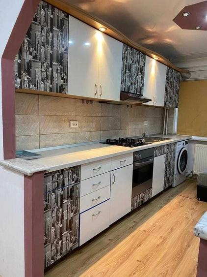 Apartament cu 2 camere decomandat în 1 Mai