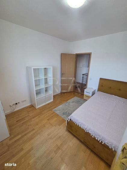 Apartament cu 3 camere decomandat în Tei