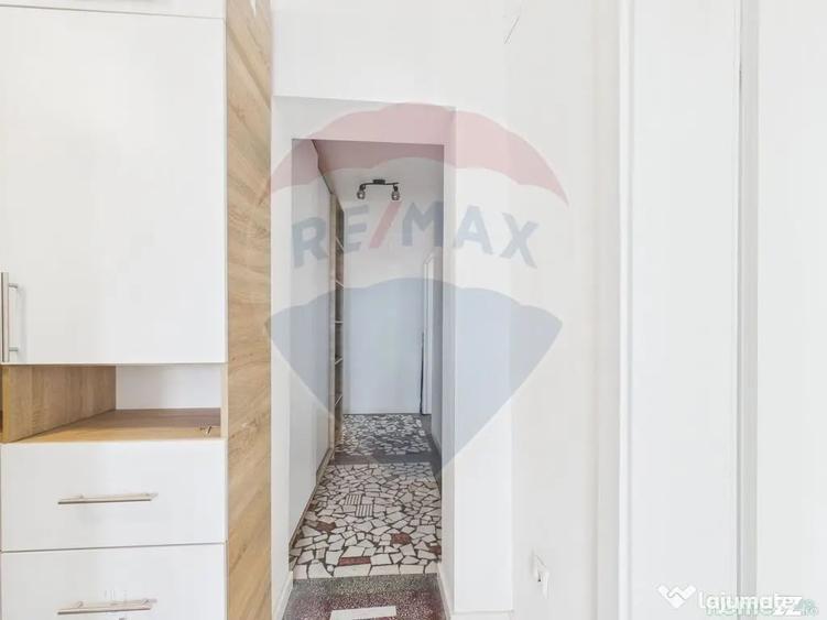 Apartament cu 3 camere decomandat în Lacul Tei