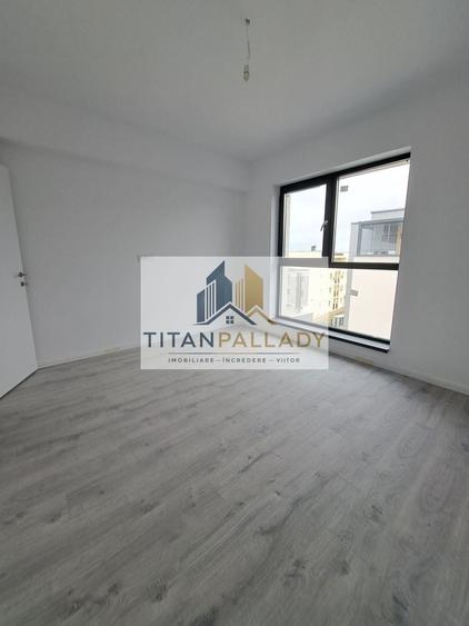 Apartament cu 3 camere decomandat în Theodor Pallady