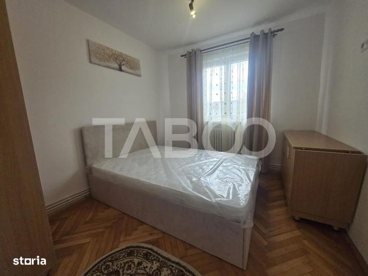 Apartament cu 3 camere semidecomandat în Mihai Viteazul
