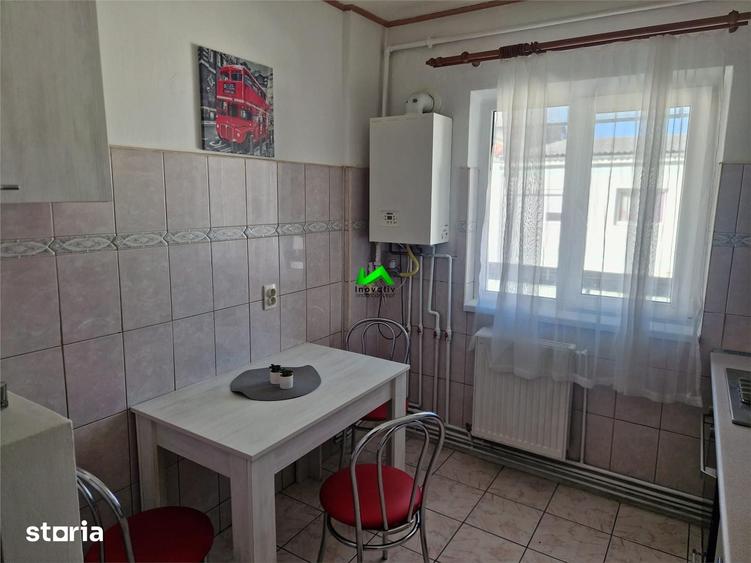Apartament cu 2 camere decomandat în Hipodrom 3