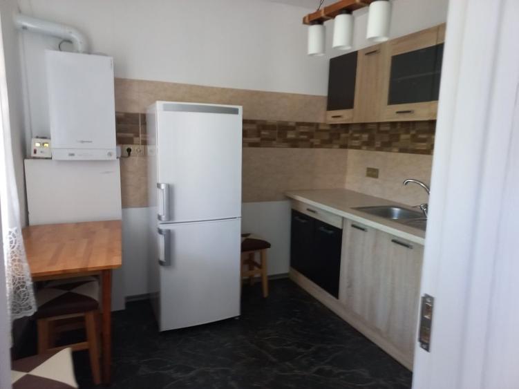 Apartament cu 2 camere decomandat în Mehala