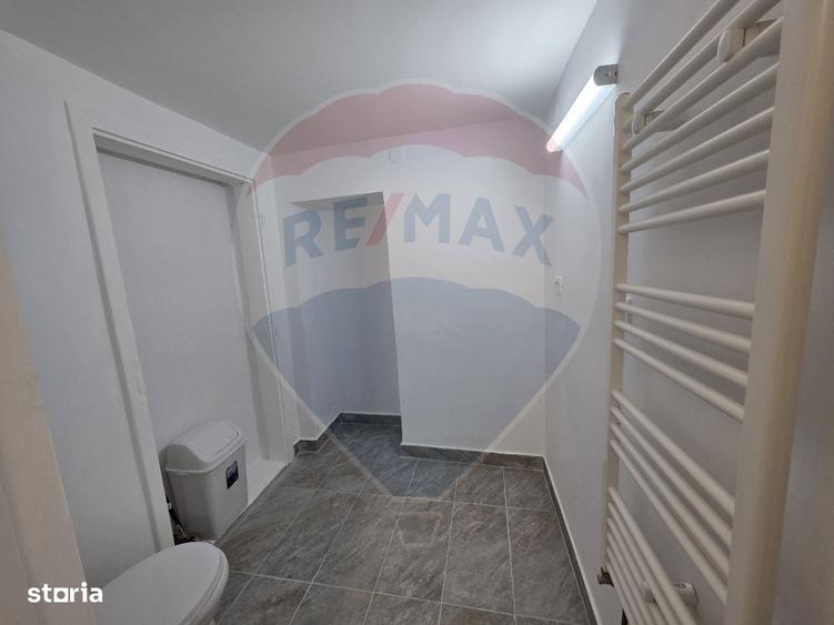 Spațiu comercial, de 80 mp, în Central