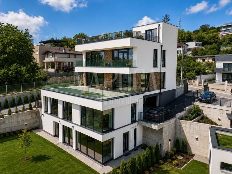 Duplex cu 4 camere cu Canalizare în Grigorescu