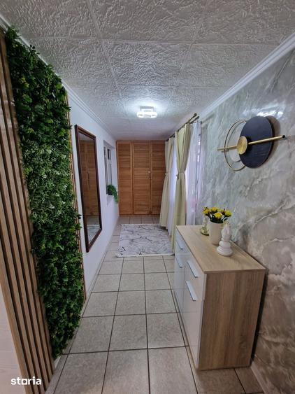 Casă cu 6 camere cu Teren 766 Mp în Oncea