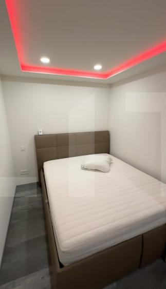 Apartament cu 2 camere semidecomandat, mobilat în Filiași