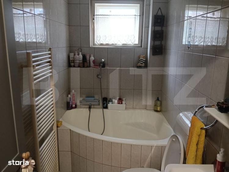 Casă cu 4 camere în Remetea
