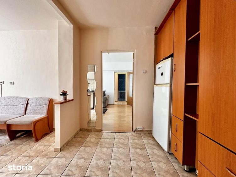 Apartament cu 2 camere semidecomandat în 1 Decembrie 1918