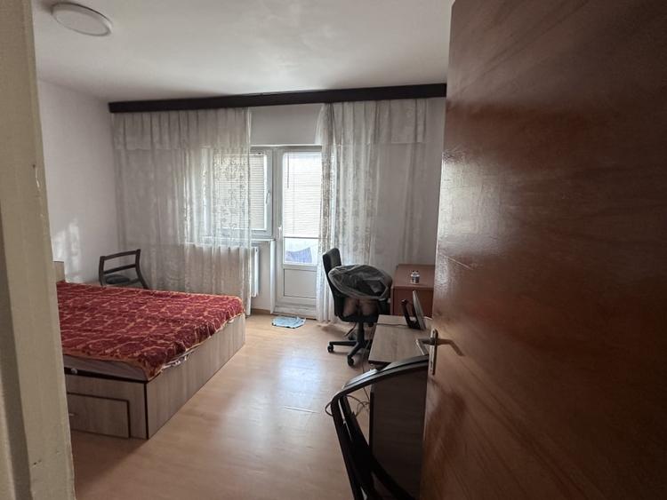 Apartament cu 2 camere decomandat, mobilat în Viilor
