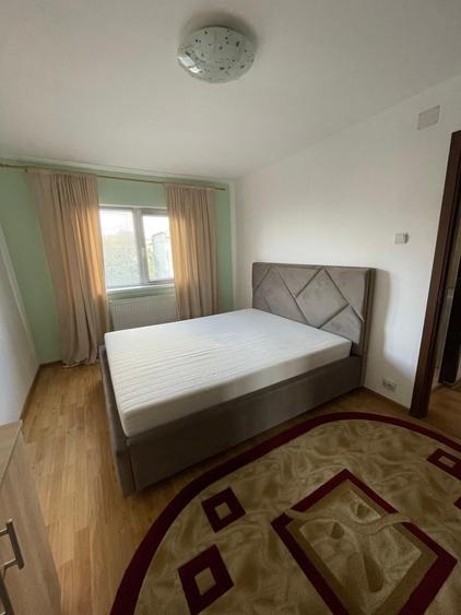 Apartament cu 2 camere semidecomandat în Dâmbovița