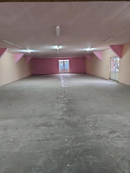 Spațiu comercial, de 300 mp, în Central