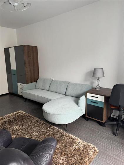 Apartament cu 2 camere decomandat, mobilat în Centru Civic