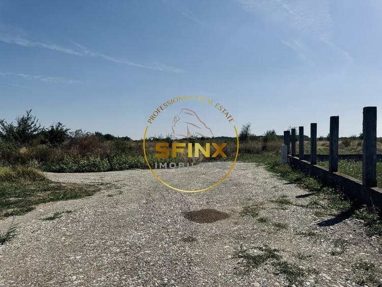 Casă individuală cu 10 camere cu Teren 485 Mp în Corbeanca