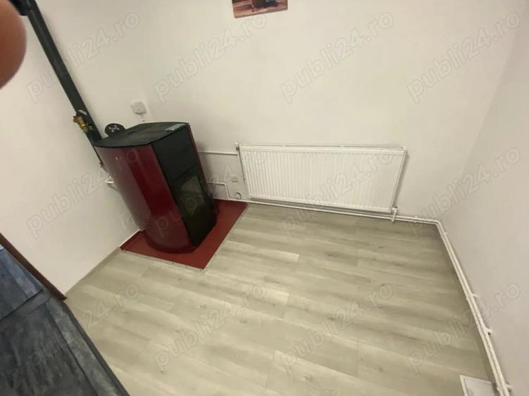 Casă cu 3 camere în Jamu Mare