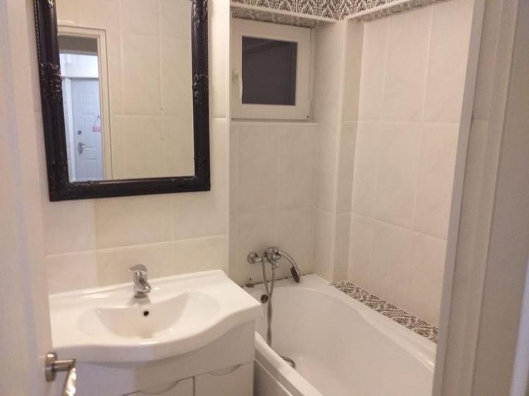 Apartament cu 3 camere decomandat în George Enescu