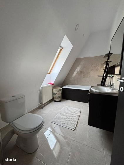 Apartament cu 3 camere în Tractorul