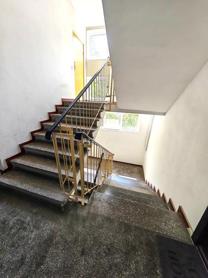 Garsonieră decomandată | Tineretului | Str. Poenari nr. 1 | Etaj 1 | 7min metrou - 9