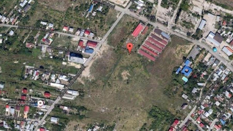 Teren Construcții intravilan de 2500 mp, în Nord-Vest
