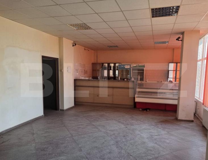 Spațiu comercial, de 165 mp, în Victoria