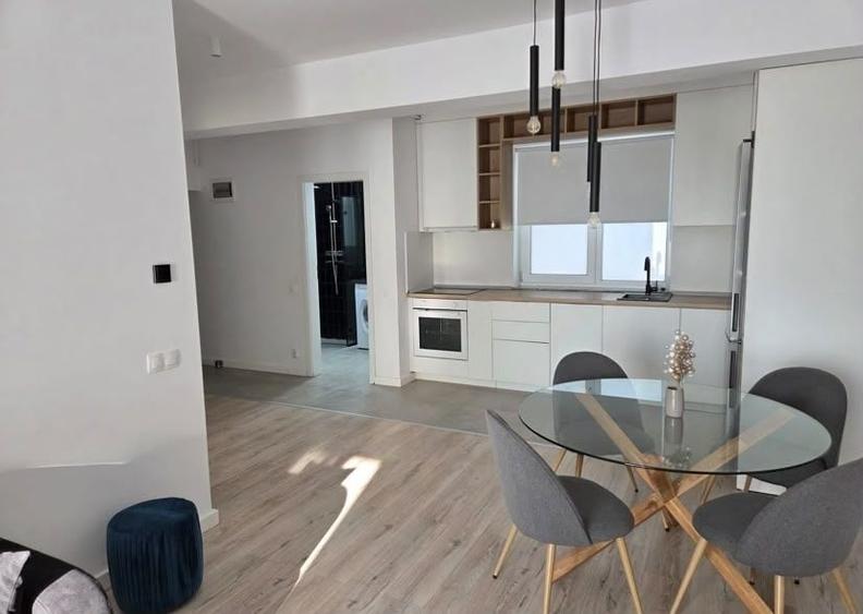 Apartament cu 2 camere semidecomandat, mobilat în Bucureștii Noi