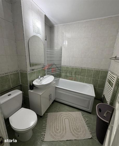 Apartament cu 2 camere decomandat în Nicolina