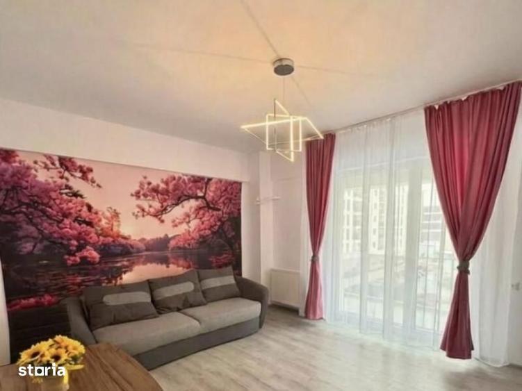 Apartament cu 3 camere, mobilat în Central