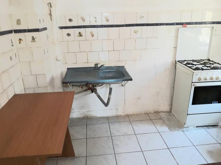 Apartament cu 3 camere decomandat în Pantelimon