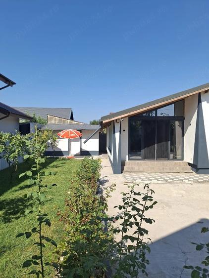 Casă cu Teren 492 Mp în Vânători