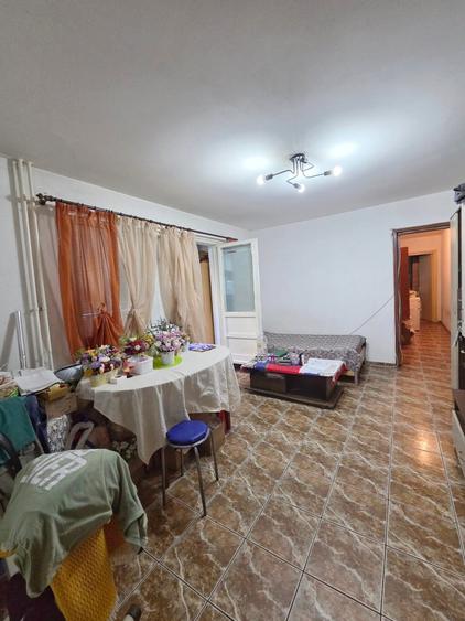 VANZARE 3 CAMERE - STR. COVASNA - PARCARE - C-TIN BRANCOVEANU - 3