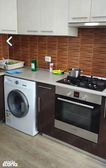 Apartament cu 2 camere semidecomandat, mobilat în Vitan