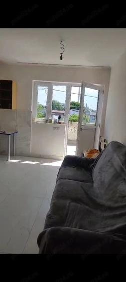 Apartament cu 2 camere semidecomandat în Giurgiului