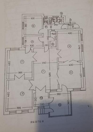 La 5 minute de Metrou Tineretului, Vila - spatioasa + curte generoasa! - 1