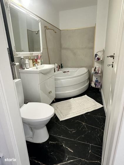 Apartament cu 2 camere decomandat în 13 Septembrie