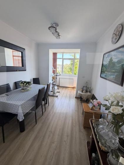 Apartament cu 3 camere decomandat, mobilat în Dorohoi