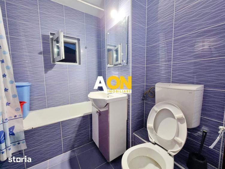Apartament cu 3 camere, mobilat în Cetate