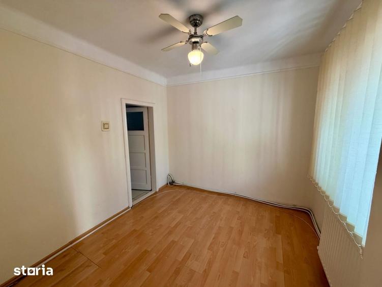 Casă cu 4 camere cu Teren 158 Mp în Faleza Nord