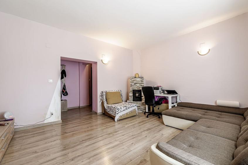 Apartament cu 2 camere decomandat în Ultracentral