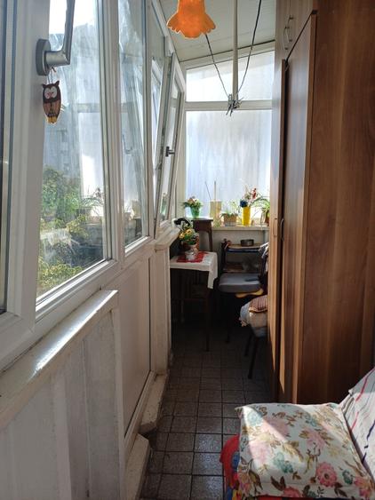 Apartament cu 4 camere decomandat în Calea București