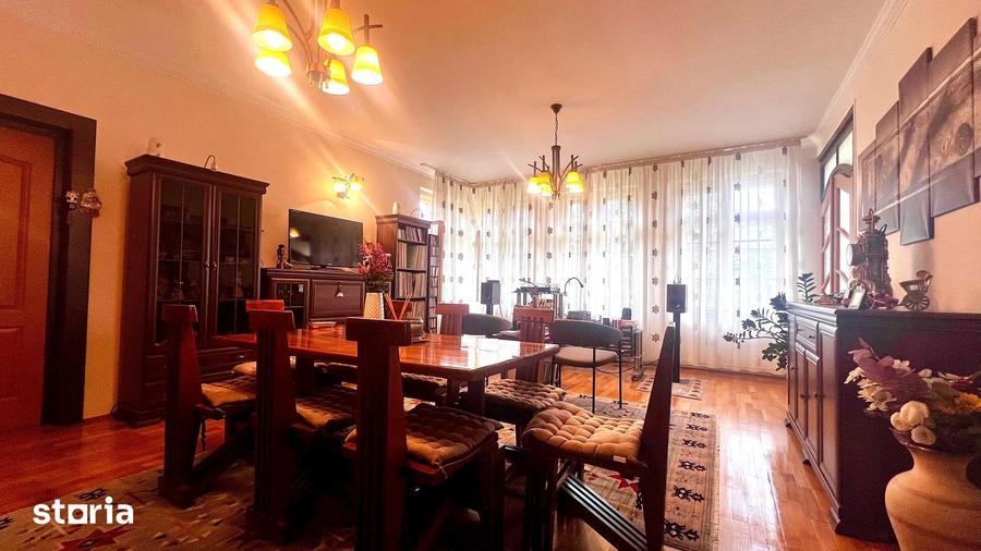 Casă cu 4 camere cu Teren 2283 Mp în Hălchiu