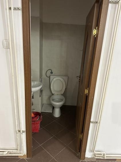 Spațiu comercial, de 220 mp, în Central