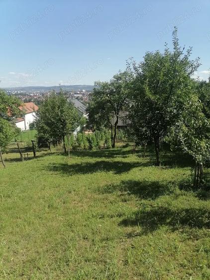 Teren de 882 mp, în Dâmbul Rotund