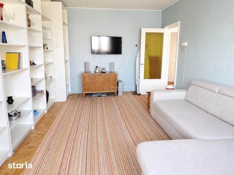 Apartament cu 3 camere decomandat în Traian