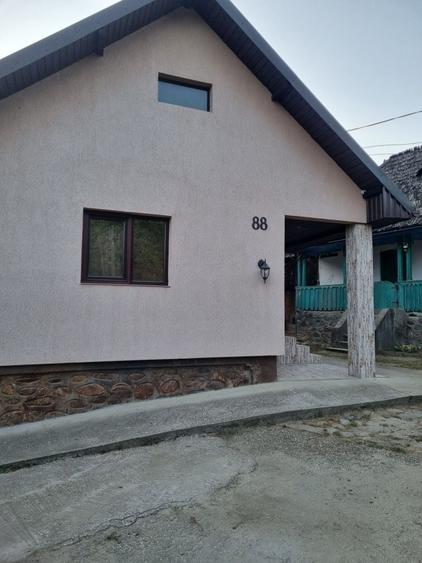 Casă cu 2 camere în Albești